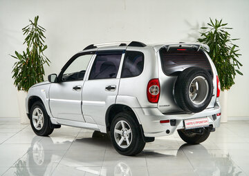 Chevrolet Niva Вид 4