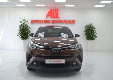 Toyota C-HR Вид 2
