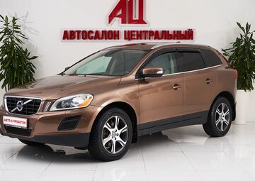 Volvo XC60 Вид 1
